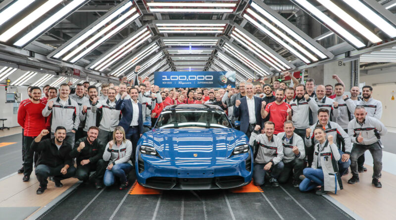 Porsche Taycan — рубеж в 100 000 пройден